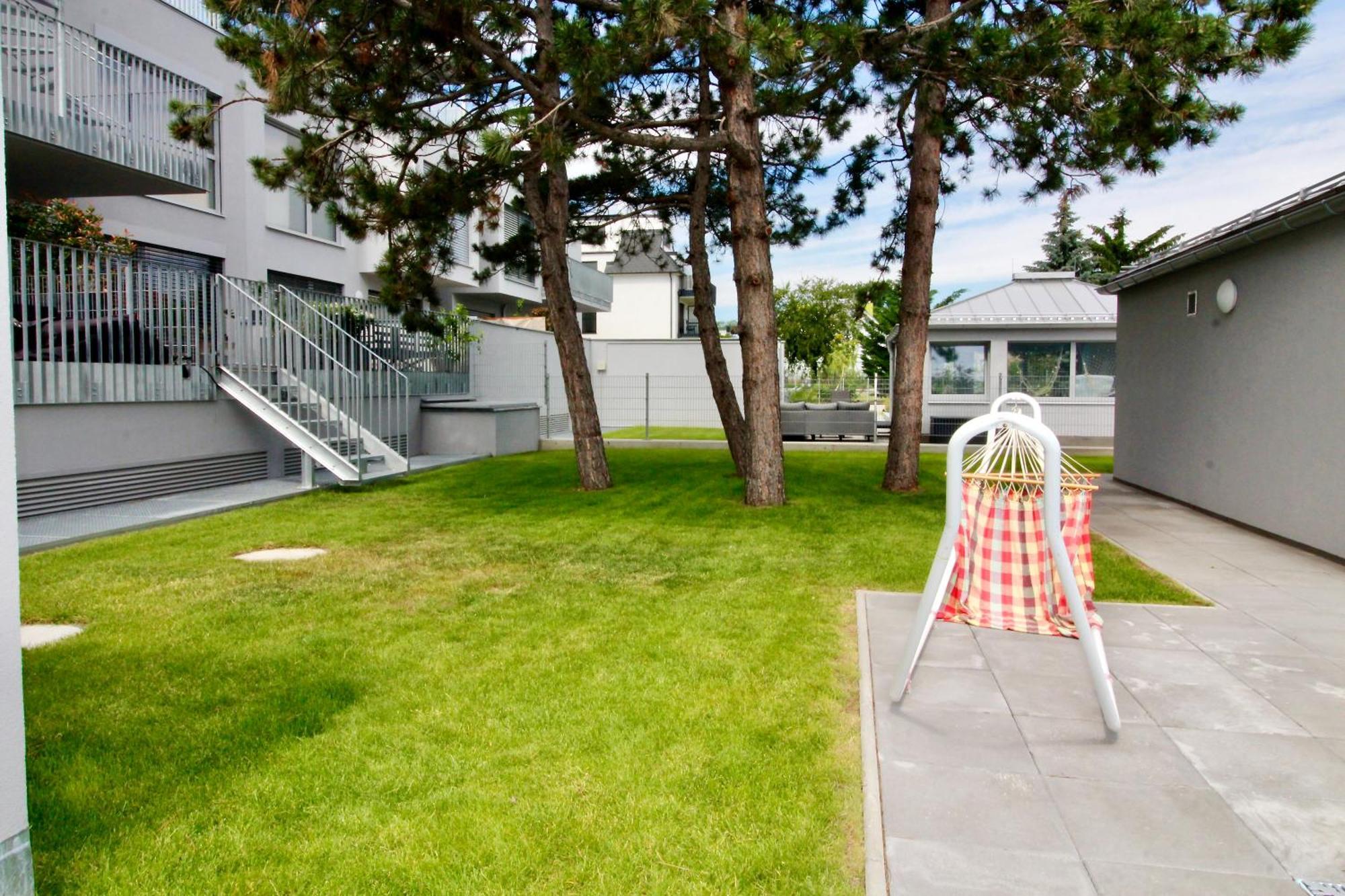 Maureen Lovely 2 Bedroom Unit With Community Pool Vienna Exterior photo
